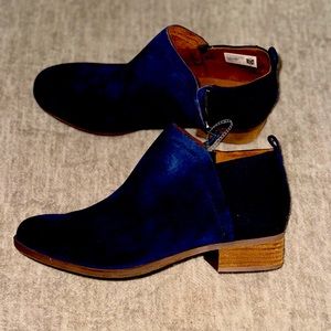 ⭐️ NWT TOM’S NAVY BLUE ANKLE BOOTS SIZE 11 (WIDE FRIENDLY) W/ DISC SHIPPING⭐️